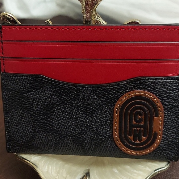 Coach Card Case In Signature Canvas With Coach Print - Picture 4 of 7